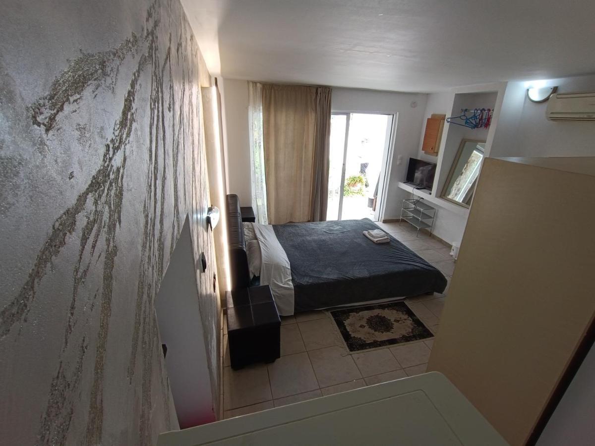 Azalea Garden Apartment With Mountain View Kremastí Dış mekan fotoğraf